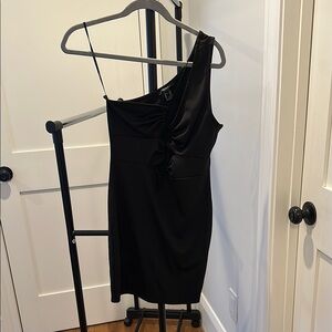 Cut out Black One-Shoulder Dress